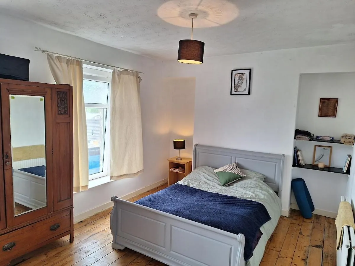 Entire House - Sa1 Villa Swansea Holiday home