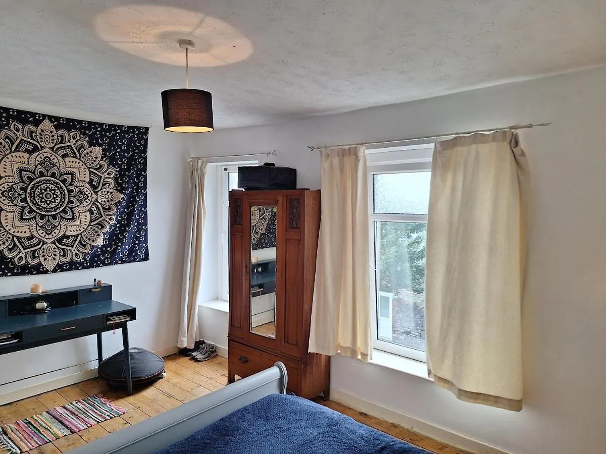 Entire House - Sa1 Villa Swansea Holiday home
